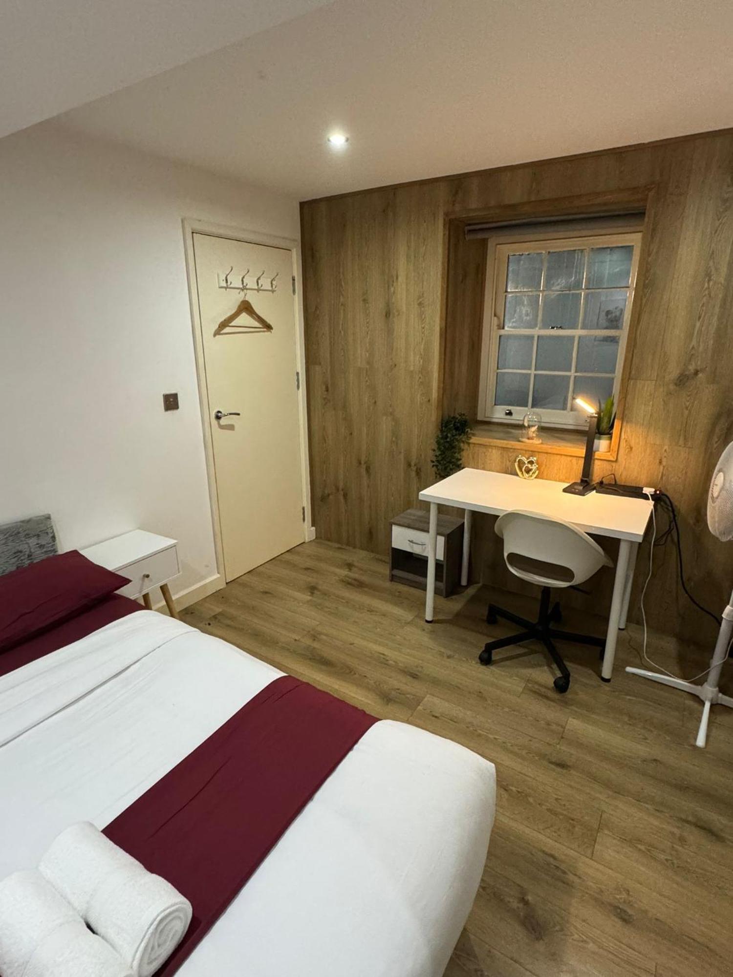Cozy Two Bedroom Apartment Sleeps 6 Near Camden Market Hw10 London Eksteriør billede
