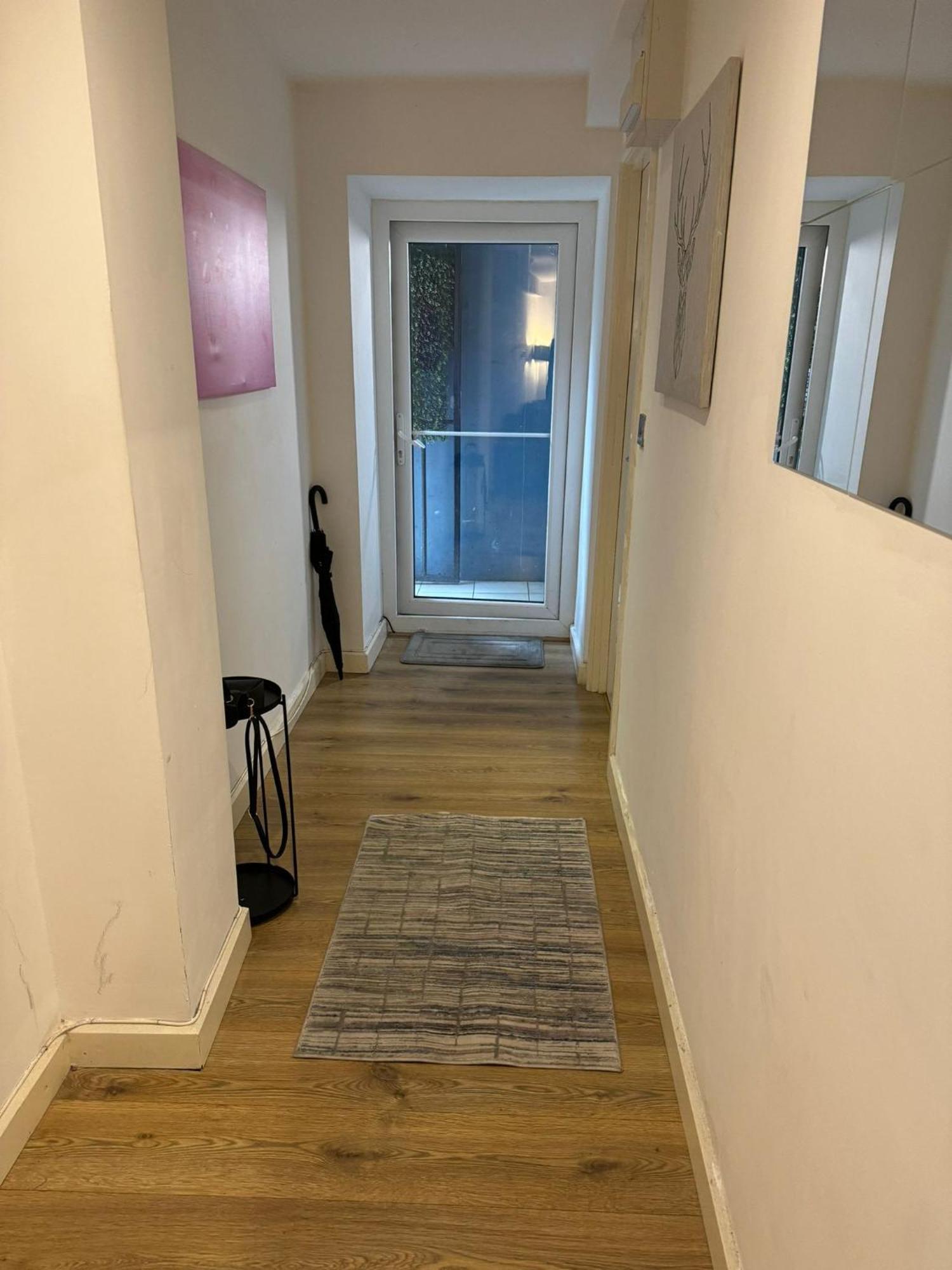 Cozy Two Bedroom Apartment Sleeps 6 Near Camden Market Hw10 London Eksteriør billede
