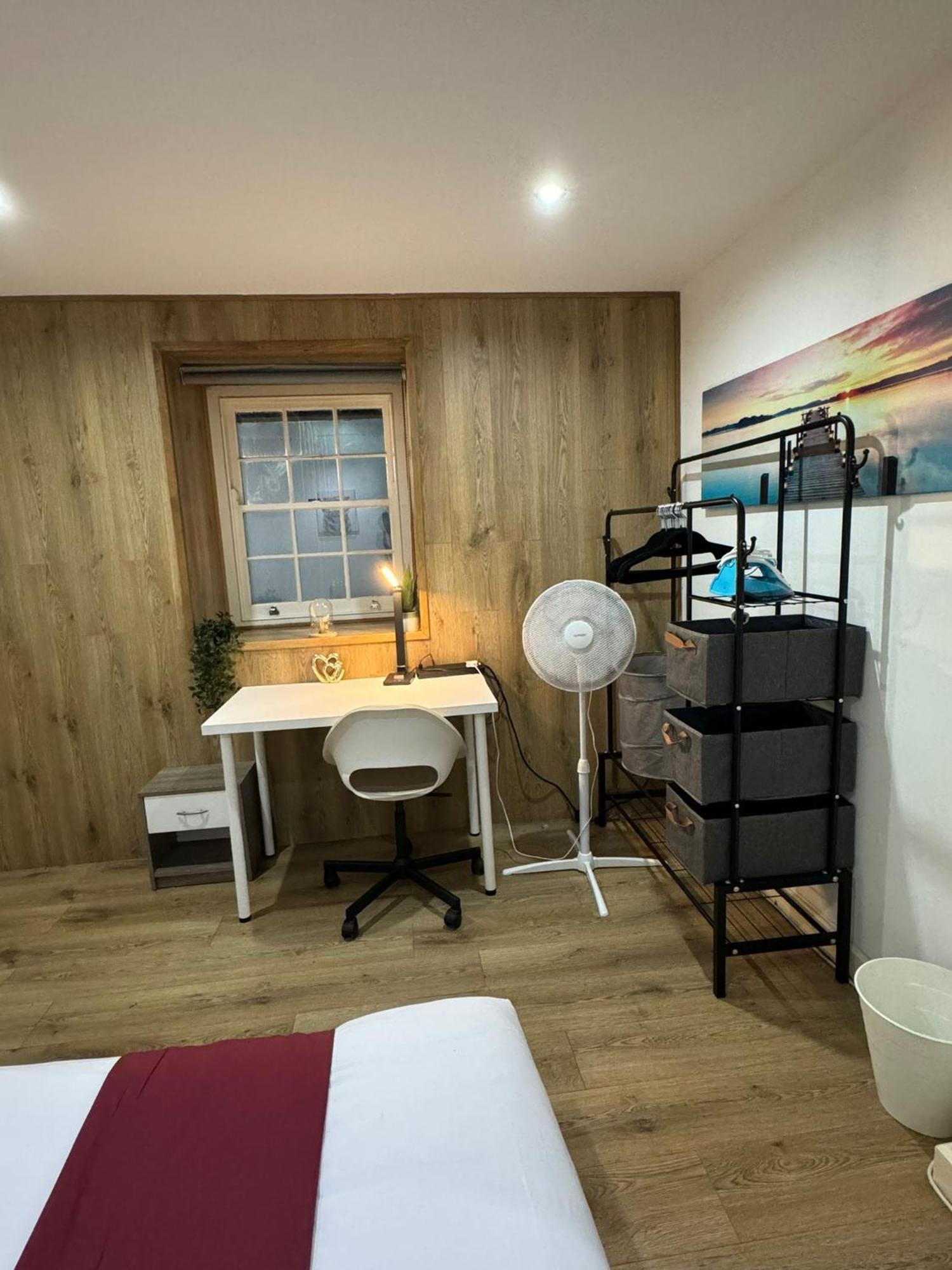 Cozy Two Bedroom Apartment Sleeps 6 Near Camden Market Hw10 London Eksteriør billede