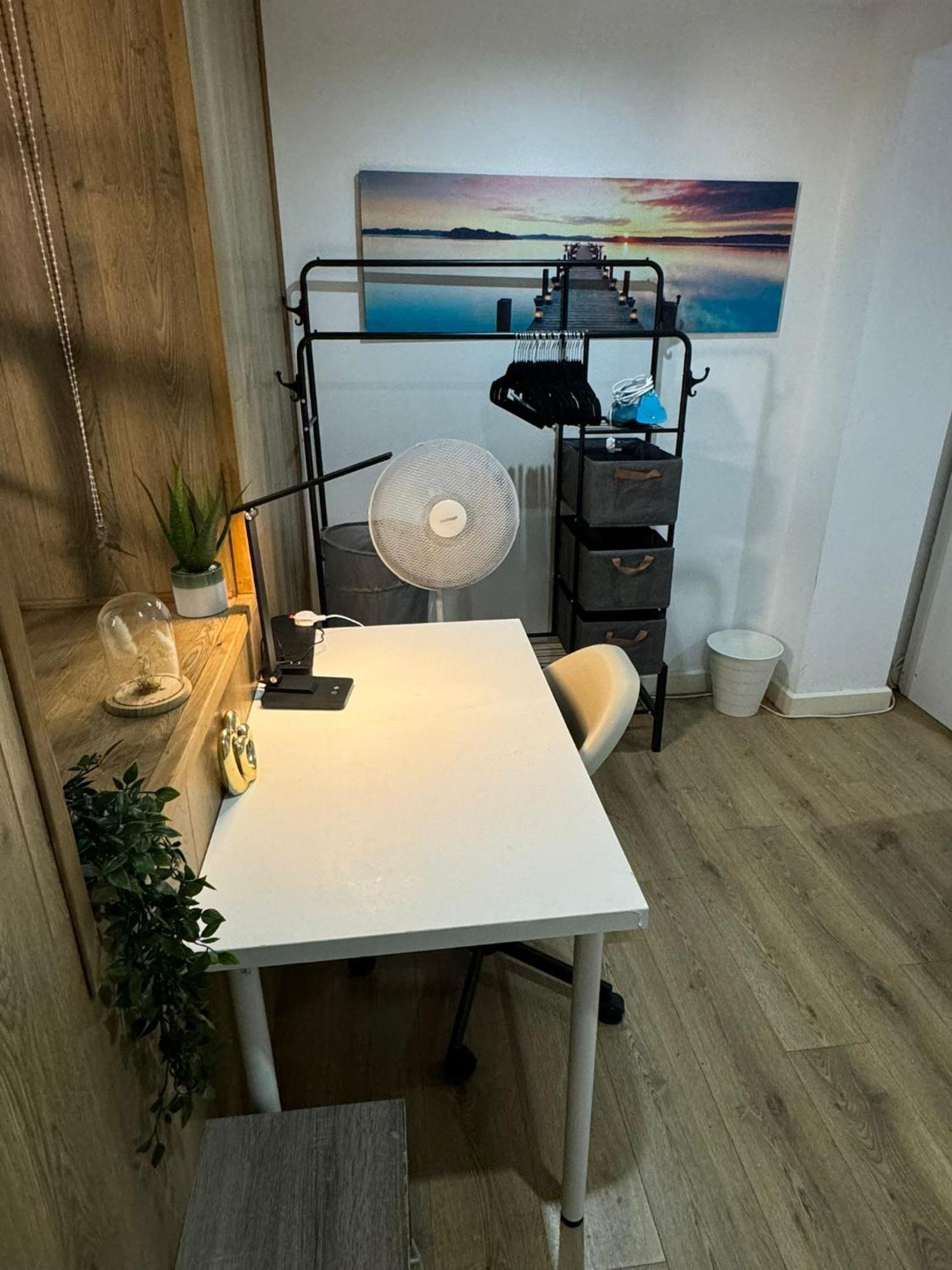 Cozy Two Bedroom Apartment Sleeps 6 Near Camden Market Hw10 London Eksteriør billede